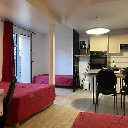 Residence Des Bains*** Vic-sur-Cère
