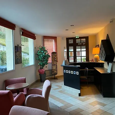 residence des Bains*** 3* Vic-sur-Cère